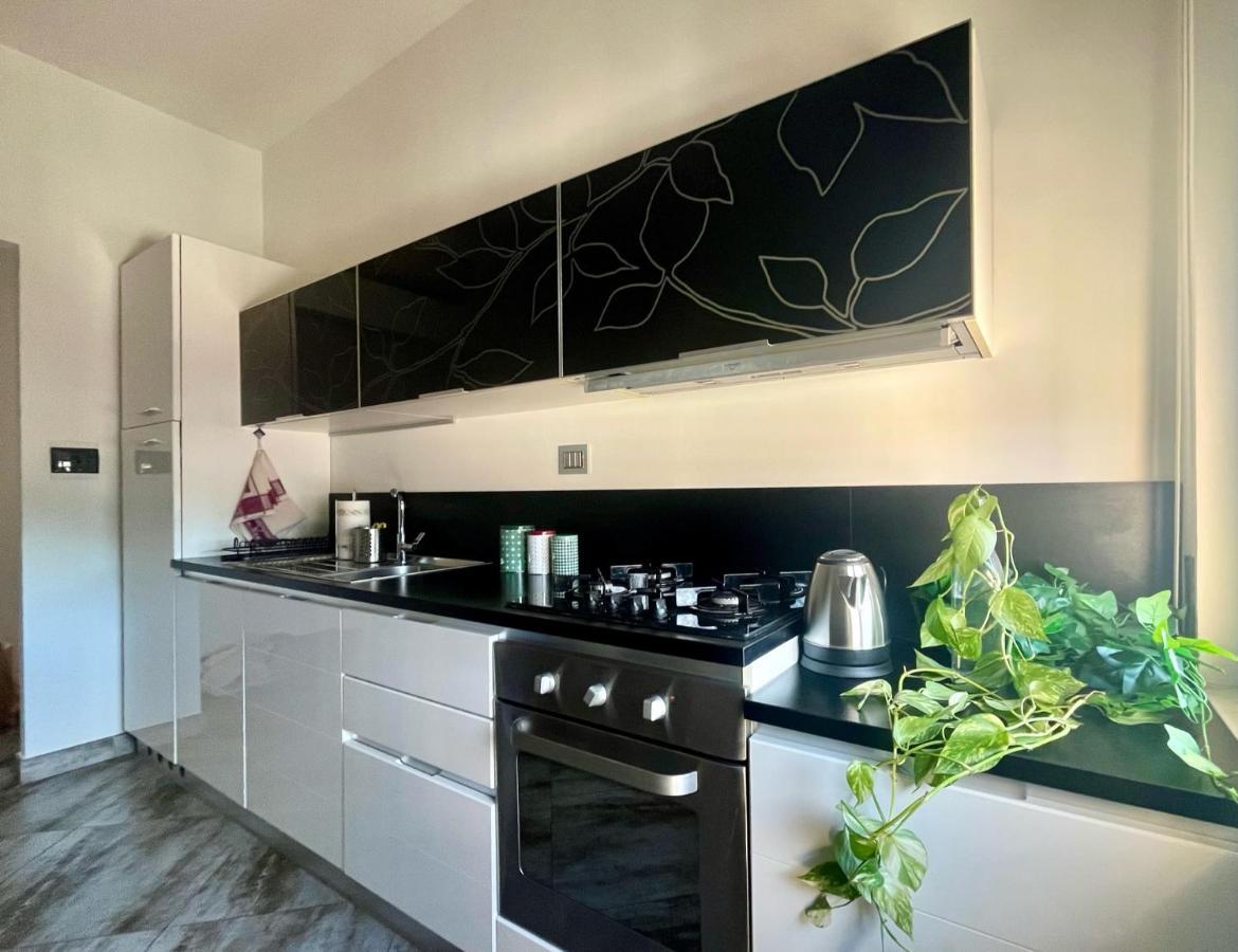Ferienwohnung Il Nido Di Giraben Savona Exterior foto