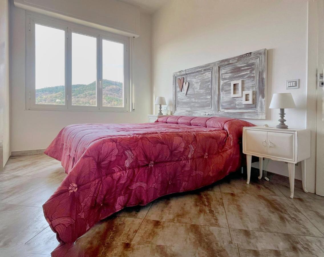 Ferienwohnung Il Nido Di Giraben Savona Exterior foto