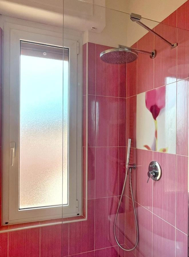 Ferienwohnung Il Nido Di Giraben Savona Exterior foto